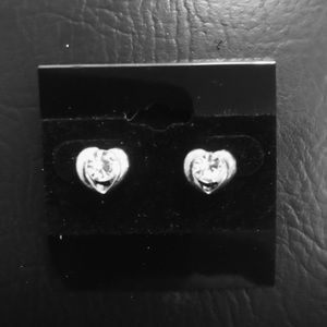 💗 Cubic Zirconia Heart Silver Cute n Tiny Stud Earrings NEW